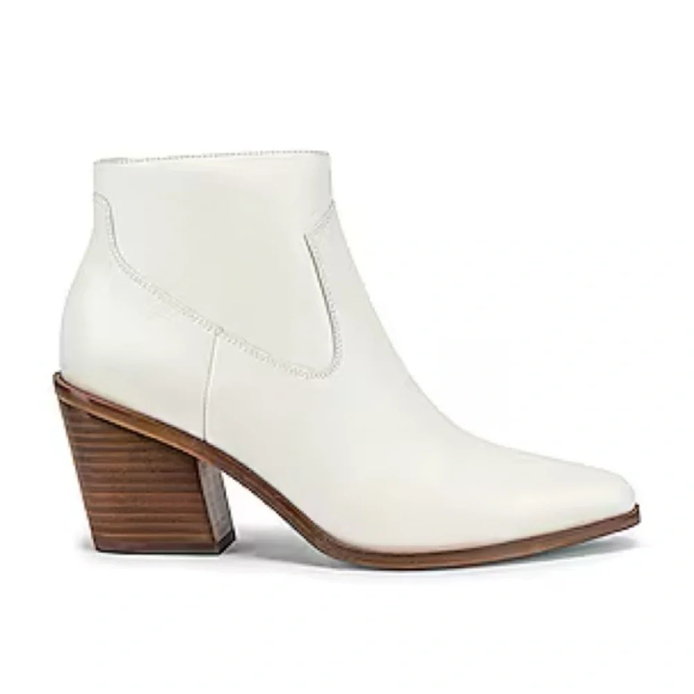 Rag & Bone Razor Boot ~Antq White~9.5 / 39.5 ~ NEW IN BOX WITH DUST BAG TOO 😳!!